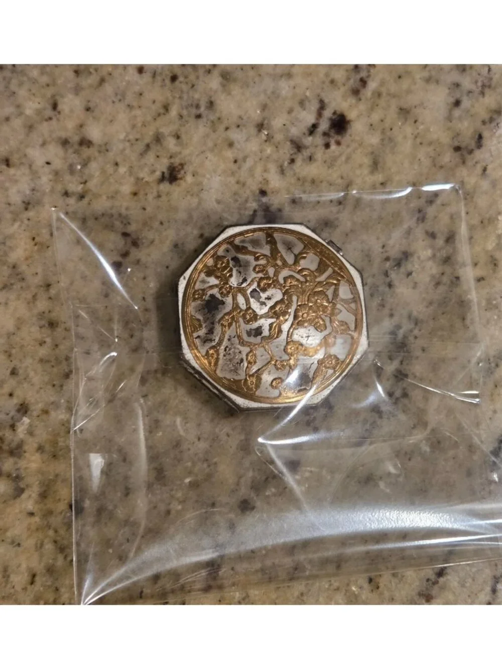Vintage Langlois New York Shari with Powder Compact Antique
